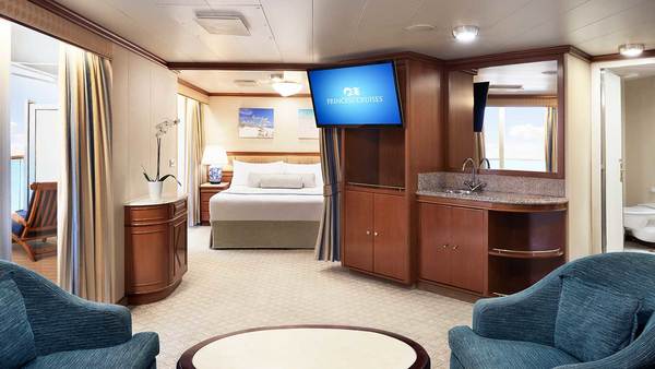 Princess Cruises Diamond Princess Suite.jpeg